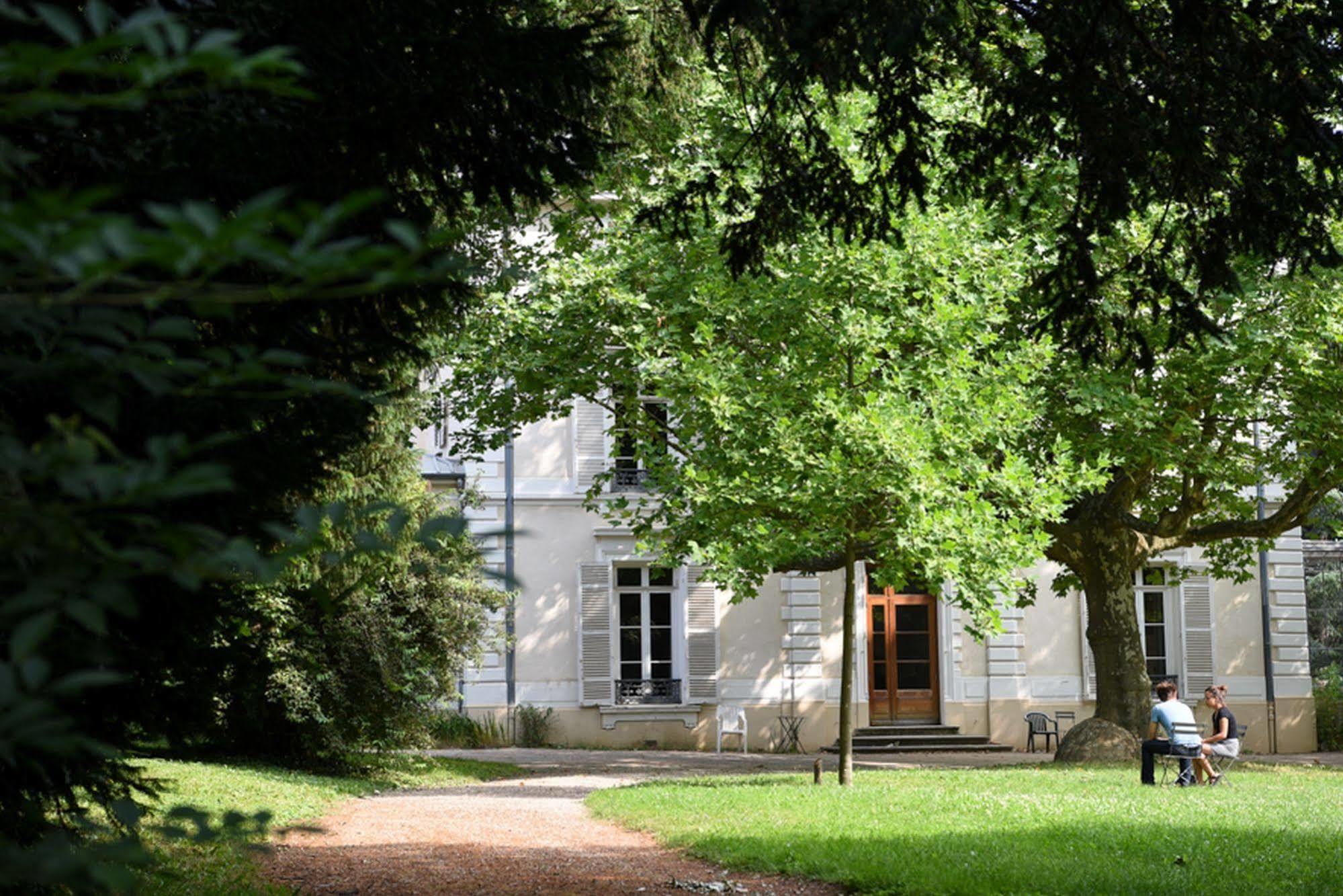 Hôtel Valpré Écully Exterior foto